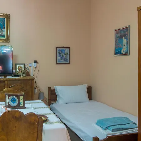 Holiday home Platanos House Crete Palaiochora